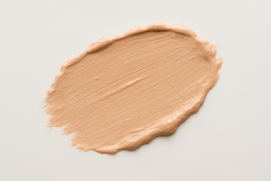 mancha de maquillaje tono light beige